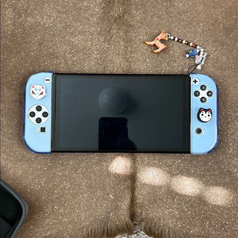 Nintendo Switch OLED 7